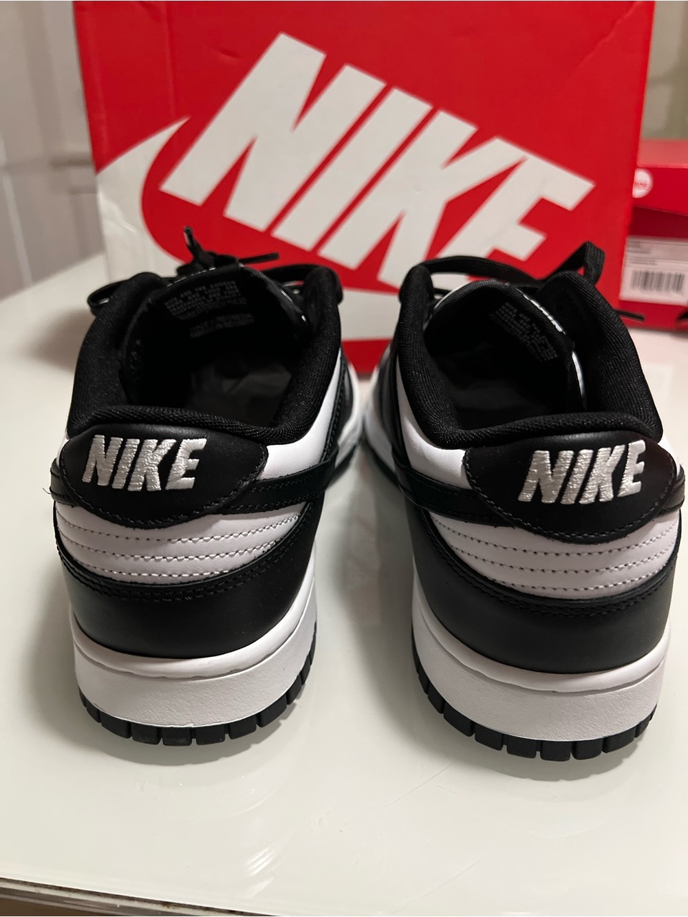 Nike Black and White Low-Top DUNK LOW RETRO SZ 13 Sneakers - Picture 4 of 8